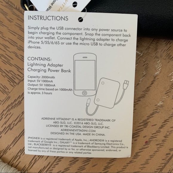 Adrienne Vittadini Charging Wallet - Picture 8 of 9